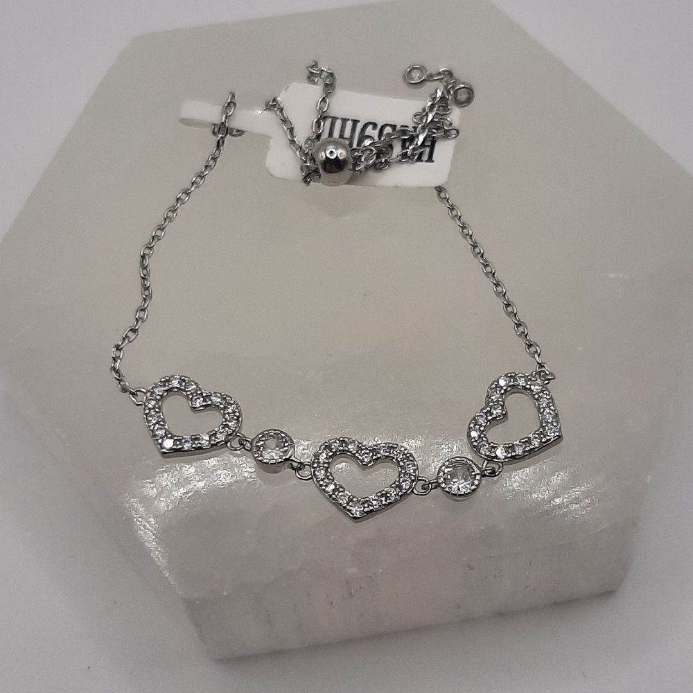 B6 Plated Heart Bracelet - Charmed Aroma
